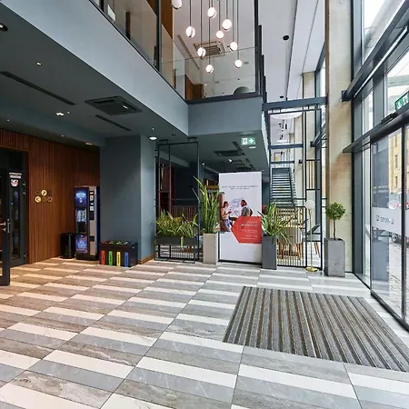 Lägenhetshotell Gwarna City Center By Renters 3*