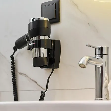 Lägenhetshotell Gwarna City Center By Renters Wrocław