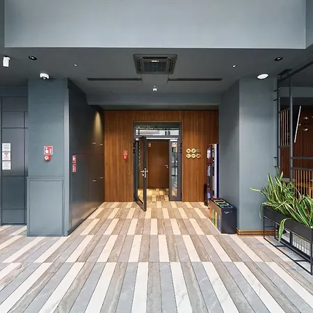 Lägenhetshotell Gwarna City Center By Renters