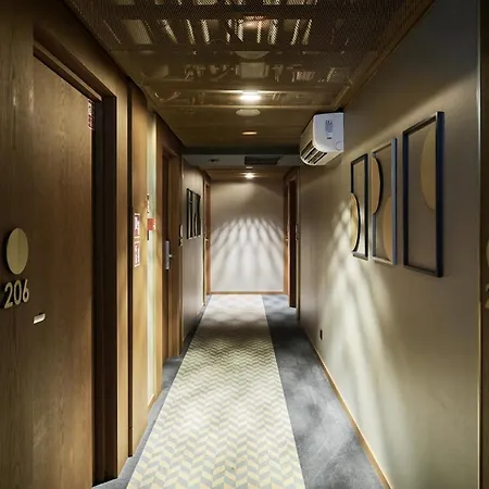 Ξενοδοχείο με διαμερίσματα Gwarna City Center By Renters Βρότσλαβ