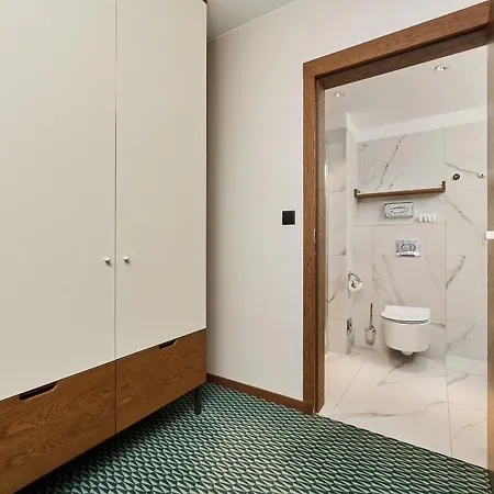 Gwarna City Center By Renters Vratislav